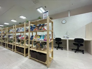 MIRAIYA Bookmark Lounge古川橋店