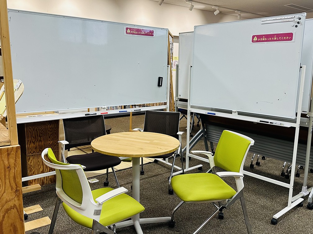 神戸市立こうべまちづくり会館 4Fまちラボ