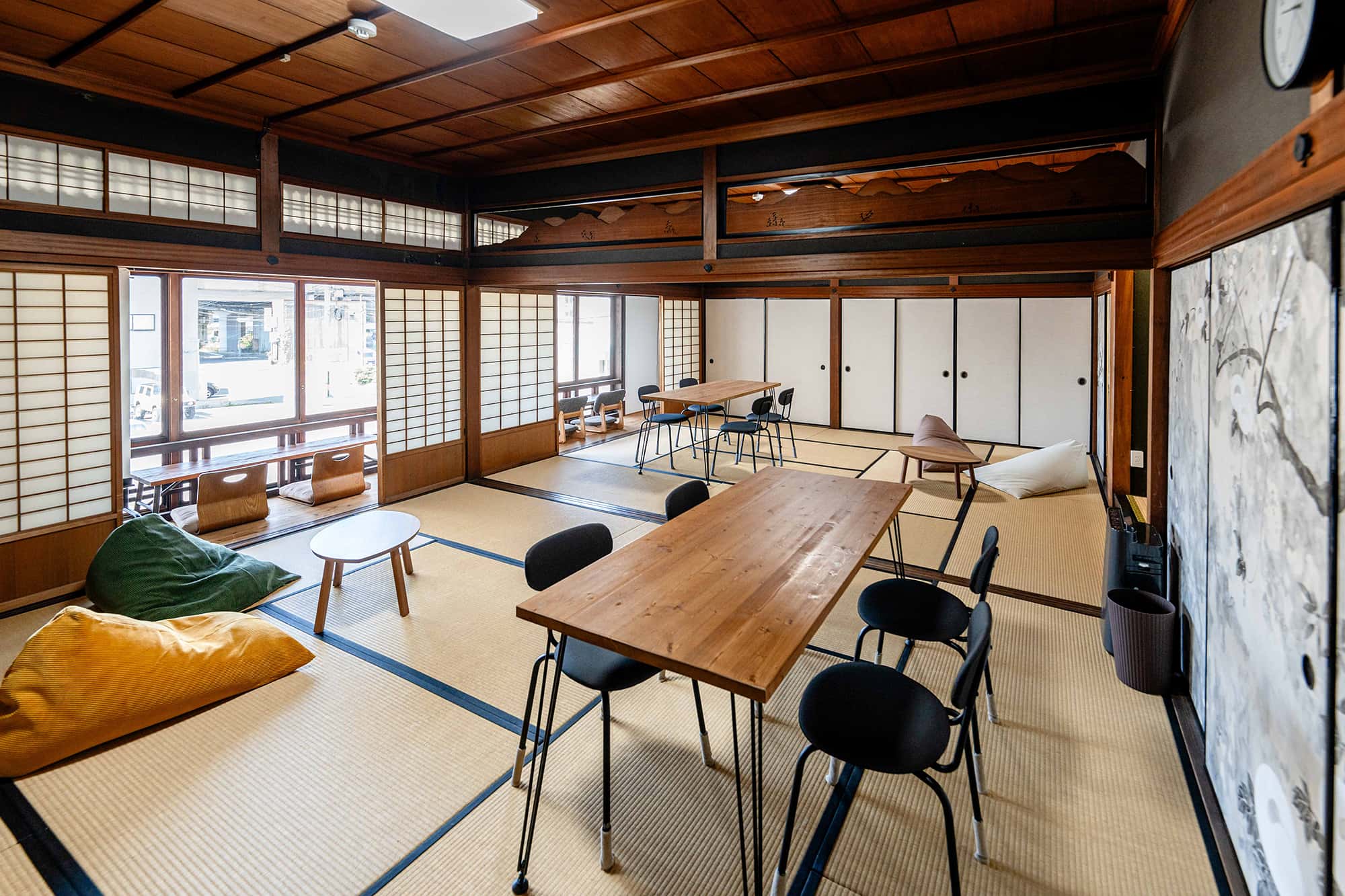 コワーキングスペースarica