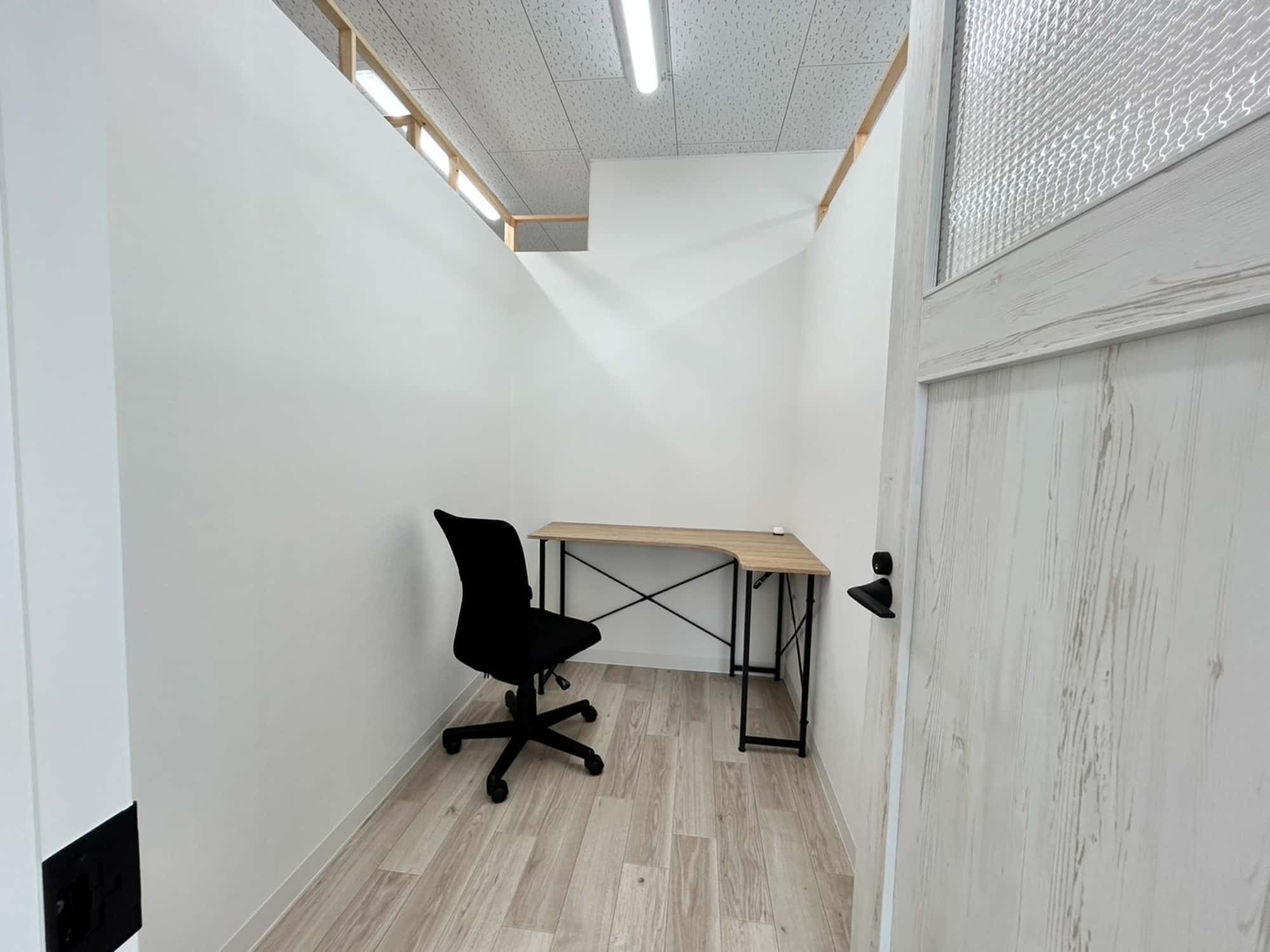 シェアオフィスBee