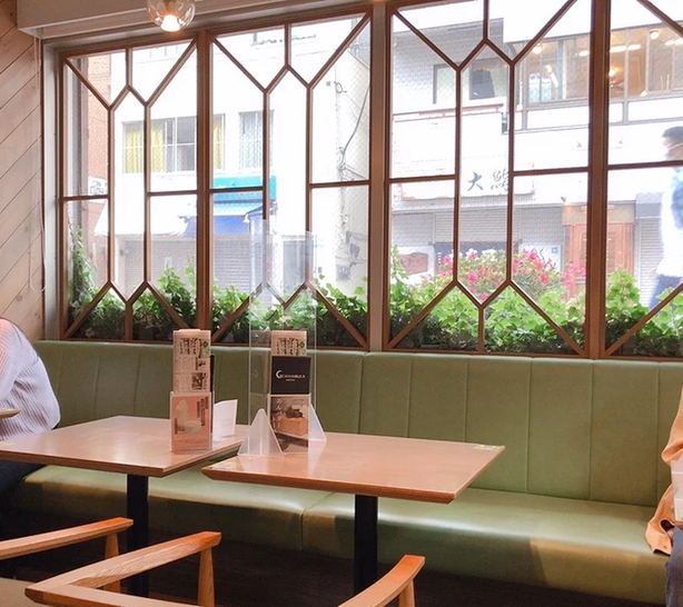 cafe＆Bar eight
