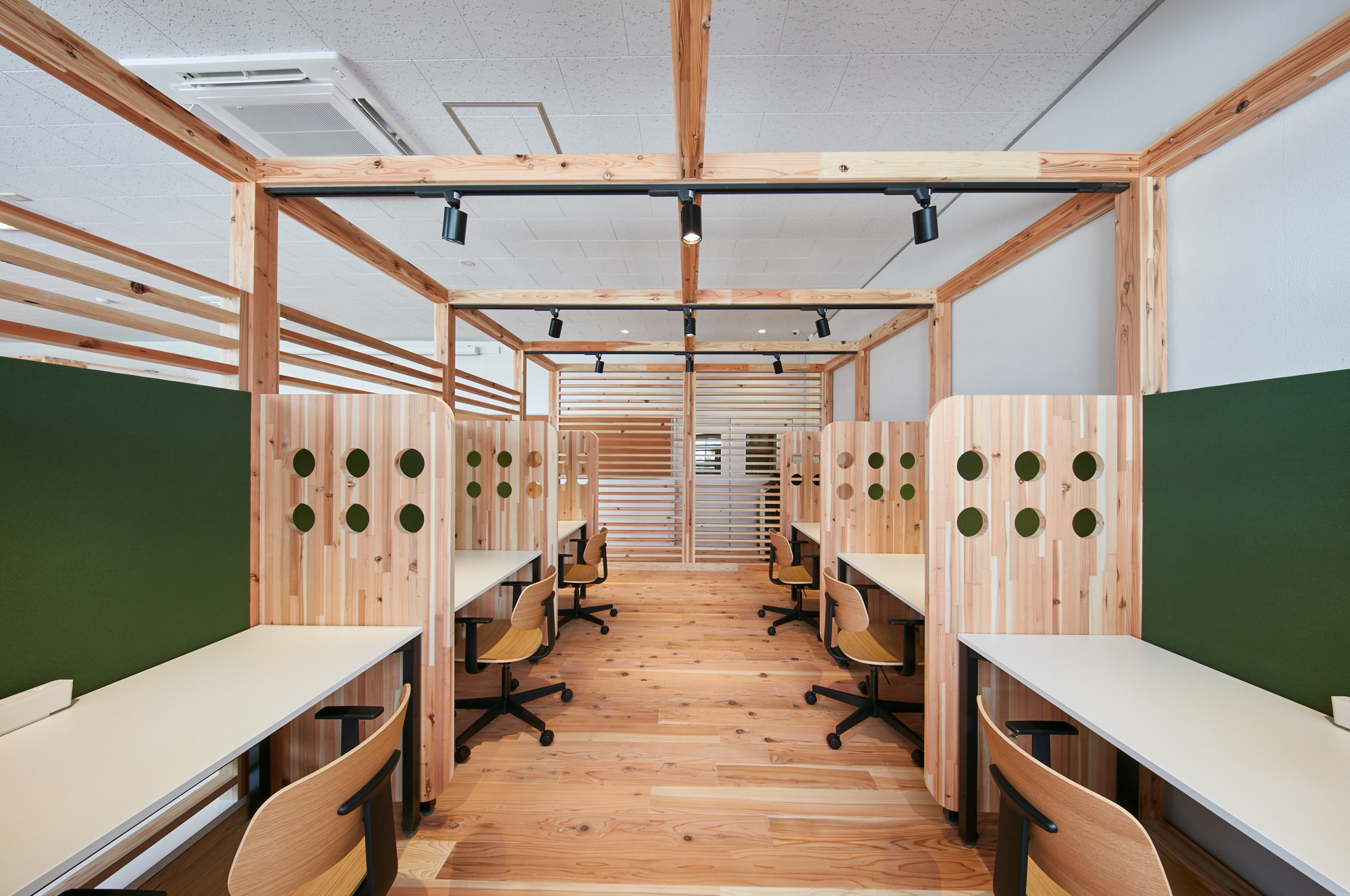 TAKAHATA Co-WORKING